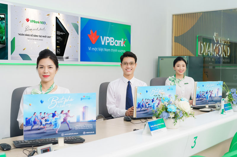 Rút Tiền Thẻ Tín Dụng Tại Quầy Giao Dịch VPBank
